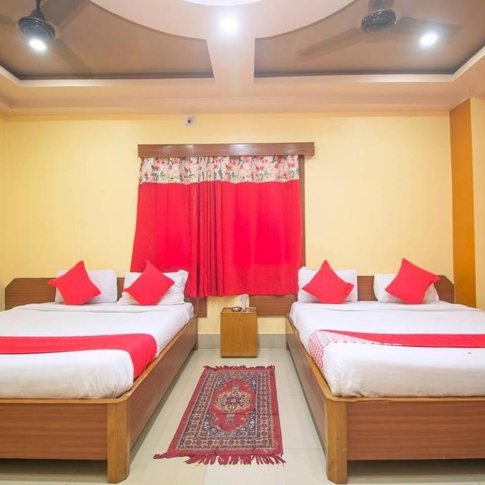 Hotel Nandanik Palace Falakata Екстер'єр фото