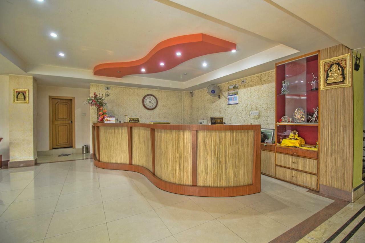 Hotel Nandanik Palace Falakata Екстер'єр фото