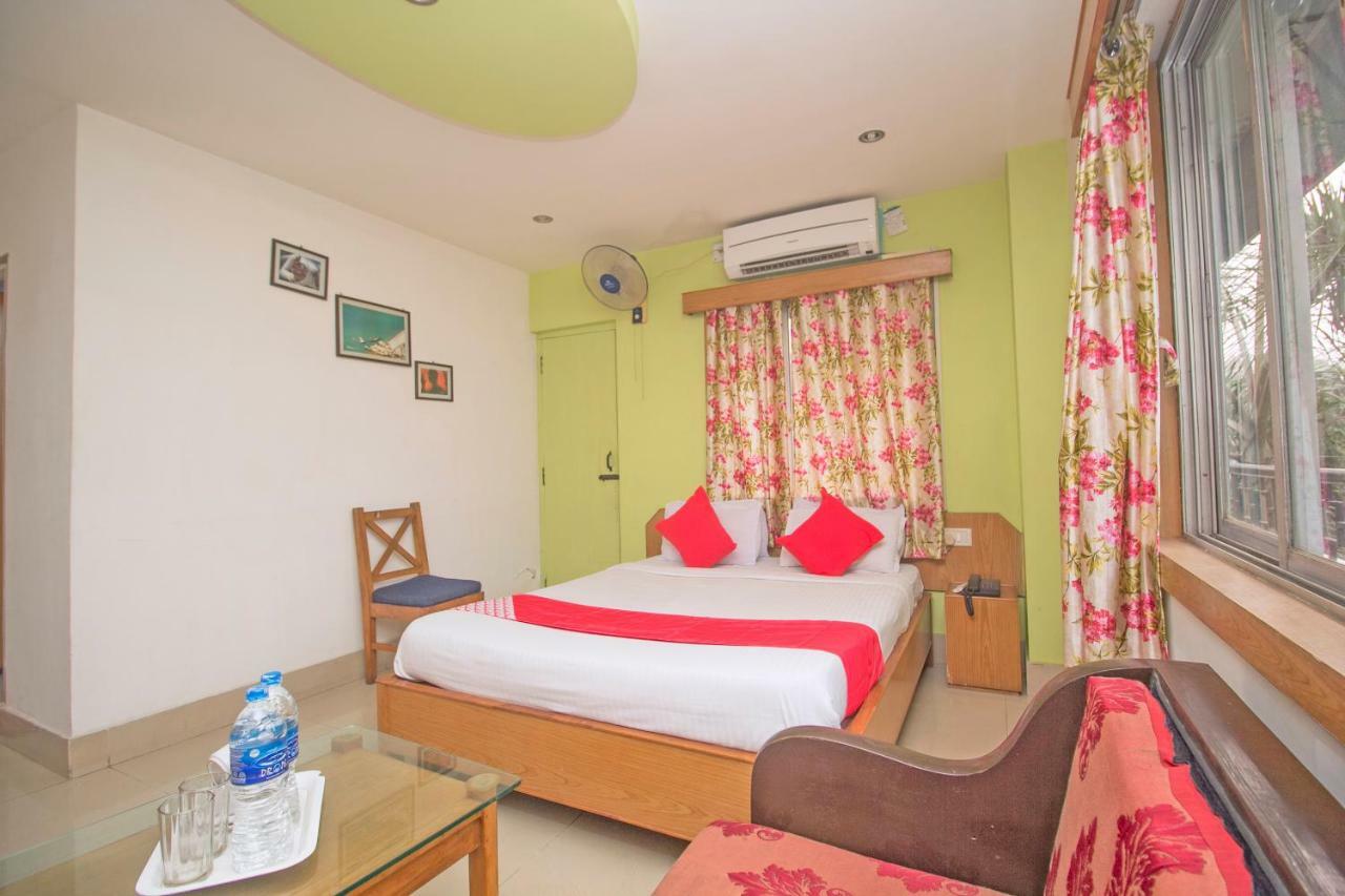 Hotel Nandanik Palace Falakata Екстер'єр фото