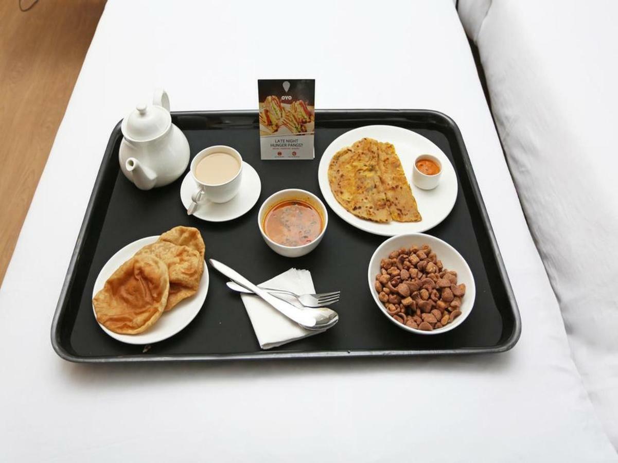 Hotel Nandanik Palace Falakata Екстер'єр фото