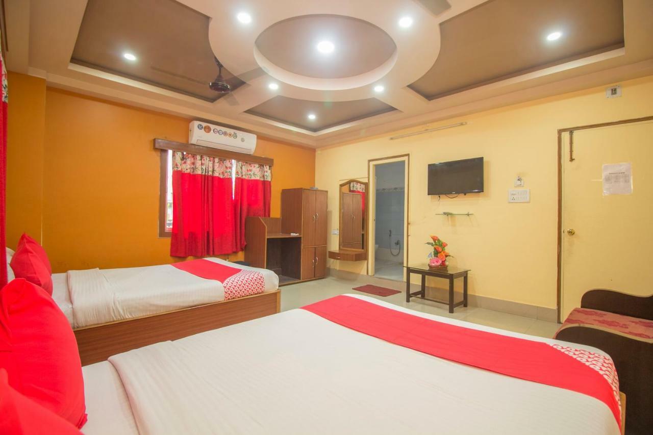 Hotel Nandanik Palace Falakata Екстер'єр фото